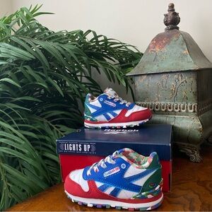 Reebok Toddler Light-Up Classic Leather Step N Flash Sneakers